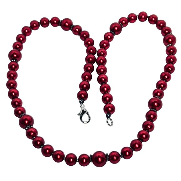 Vintage Heavy Single Strand Red Beaded Necklace With Silver Tone Spacers (5884) - Picture 5 of 7